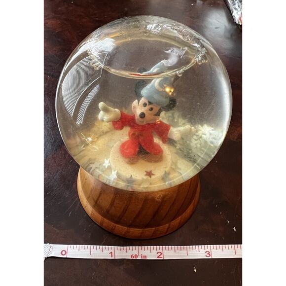 First Limited Edition Disney Crystal Snow Globe Collection Mickey Mouse Stars - Picture 9 of 11
